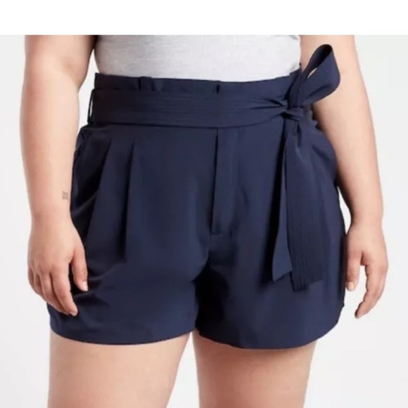 Athleta Plus Size Skyline Short ll Navy Blue With Belt High Waist Womens Size 26 - Picture 1 of 14